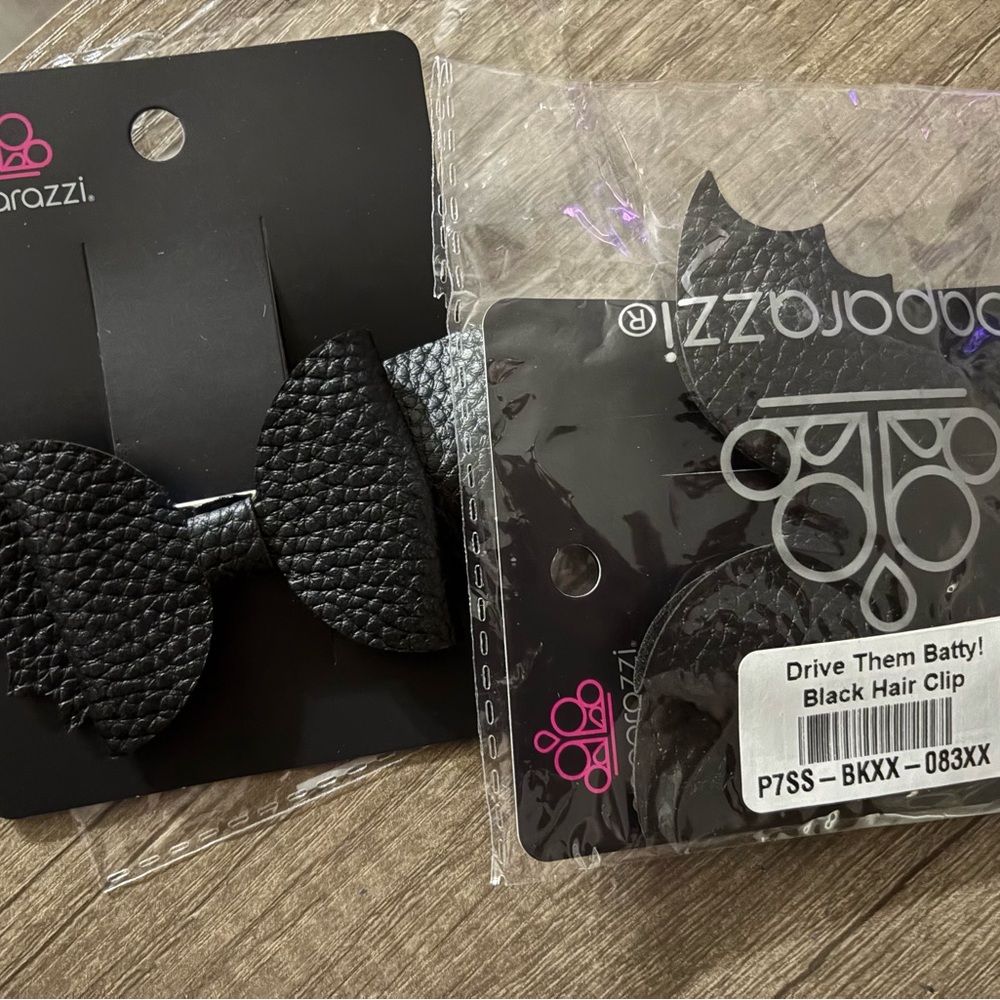 Paparazzi Drive them Batty Textured Black Hair Bows. NWT SET OF 2.